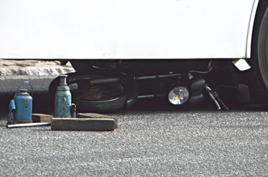 acidente entre buzu e moto-1