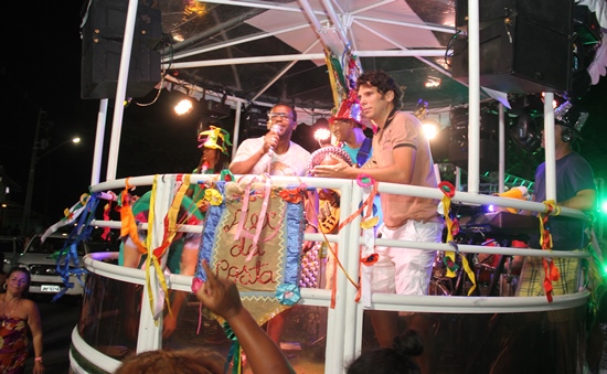 Convidados de Alex da Costa, Izaias Moreno e Vitor Lopes deram a famosa palinha.