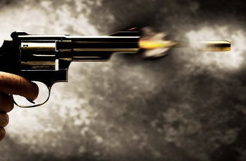 Serrinha – Homem é encontrado morto com tiros na cabeça e no tórax