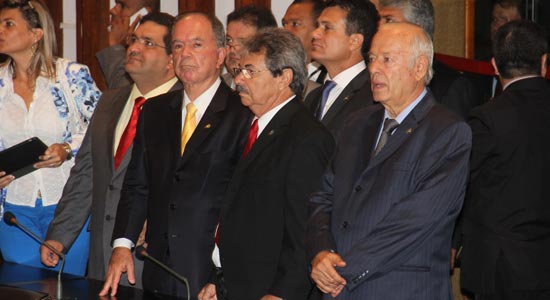 João Leão o "Bonitão" ficou na dele.