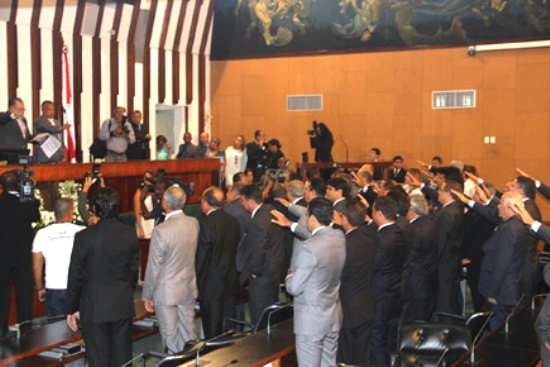 Neusa Cadore assume terceiro mandato na ALBA  prometendo seguir mesma luta em defesa da Bahia