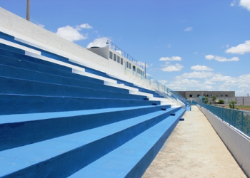 Riachão do Jacuípe: Prefeitura intensifica trabalho no Estádio Valfredão pensando no jogo Jacuipense x Bahia