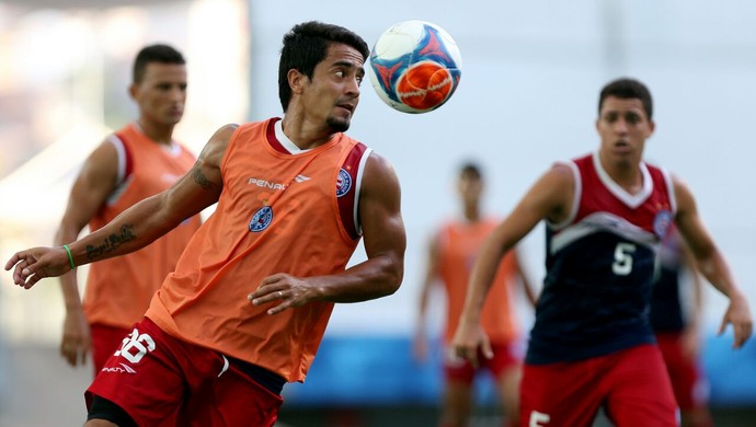 Invicto em 2015, Globo FC tenta surpreender o líder Bahia no Barretão