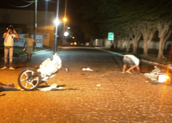 Flagrante de colisão de motos nos fundos da Câmara Municipal de Coité