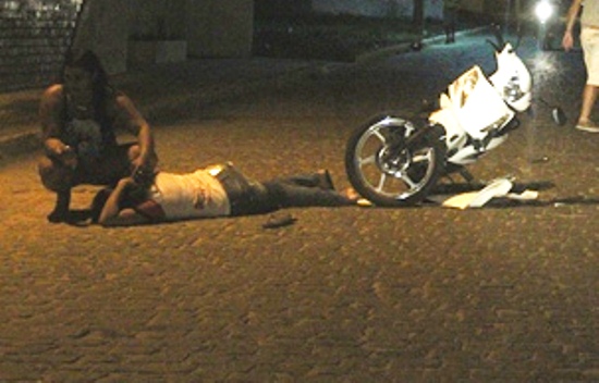 Flagrante de colisão de motos nos fundos da Câmara Municipal de Coité