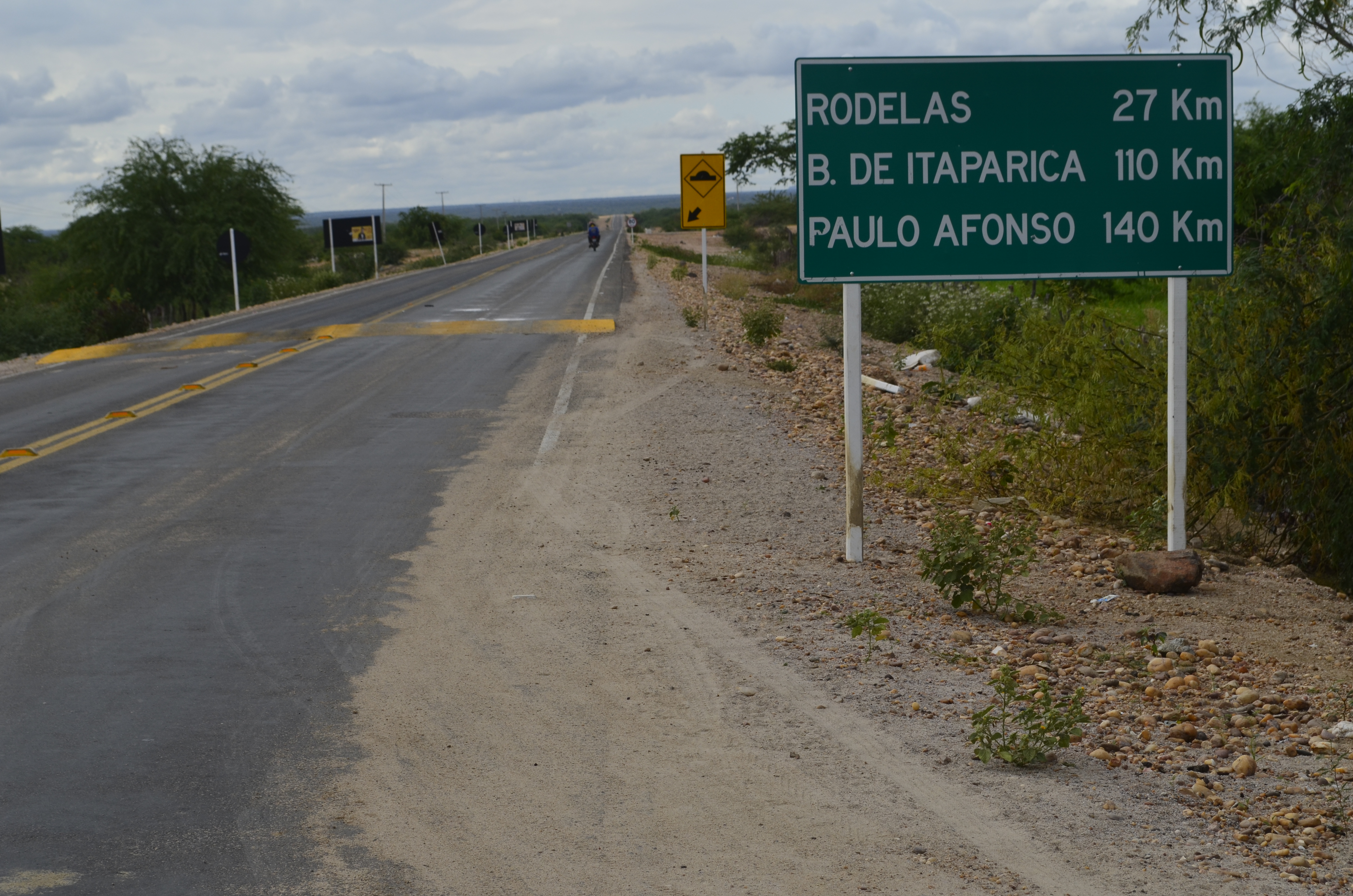Alex da Piatã acompanha Rui Costa a Rodelas, visita colégio em Amélia Rodrigues e Santa Casa em Oliveira dos Campinhos