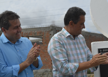 Alex da Piatã acompanha Rui Costa a Rodelas, visita colégio em Amélia Rodrigues e Santa Casa em Oliveira dos Campinhos