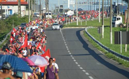 MST marcha de Feira à Salvador para entregar pauta de reivindicações