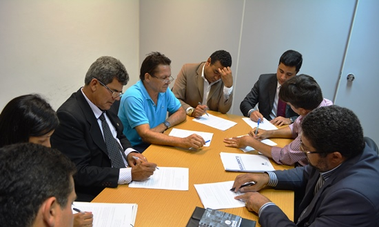 Gika Lopes participa da indicação do projeto que regulamenta a vaquejada