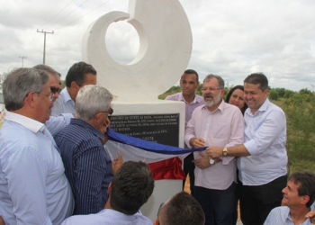 Alex da Piatâ acompanha Rui Costa na inauguração de duas estradas de acesso a Monte Santo