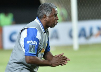 Jacobina perde para o Colo-Colo e demite o treinador Andrade