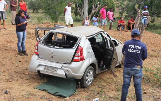 Jovem coiteense morre em capotamento na BA 120