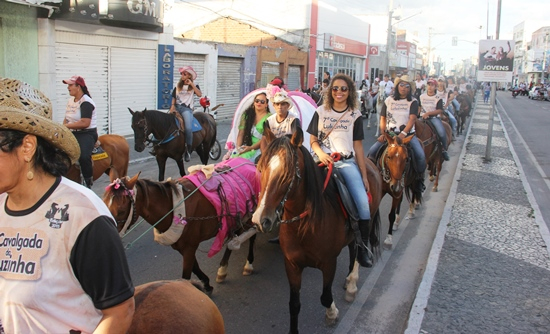 Cavalgada da Luluzinha marcou o Dia Internacional da Mulher