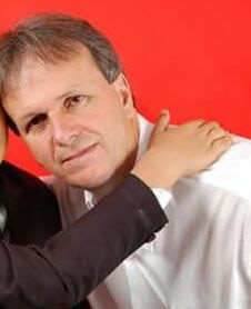 Comerciante  comete suicídio por enforcamento