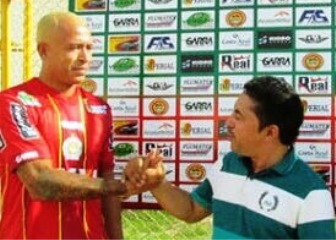 Junior ” Diabo Loiro” está de volta ao Juazeirense