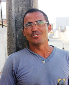 Nilbert disse que segue as normas de todo lugar, inclusive em capitais na colocação de placas.