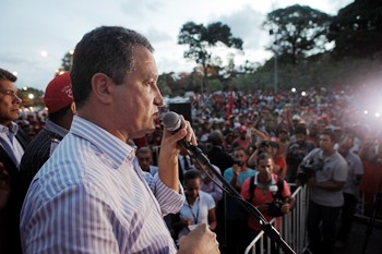 Rui recebeu o MST na frente da Governadoria.