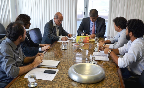 Após sequestro de gerente em Riachão, Joseildo cobra melhorias na área de segurança pública do Estado