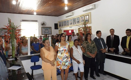 Riachão do Jacuípe – Câmara Municipal realiza Sessão Especial em homenagem as mulheres