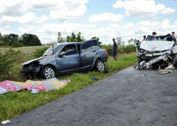 Acidente envolvendo quatro veículos deixa três mortos na BR 101