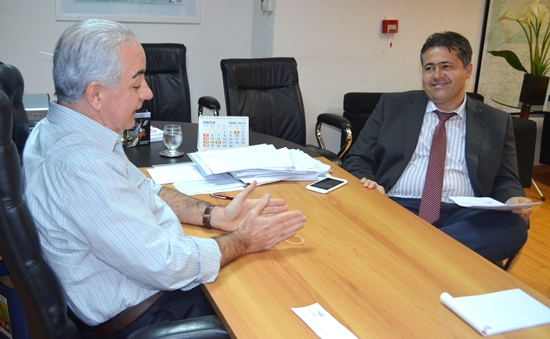 SEINFRA atende pedido do deputado Alex da Piatã para recuperação de trechos da BA 120 da BA 409