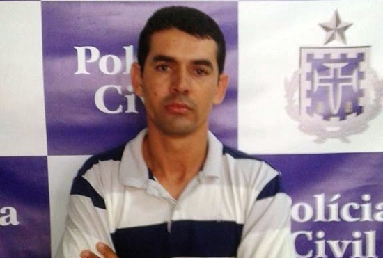 Homem acusado de matar ex-mulher em Jaguarari se apresenta a Delegacia