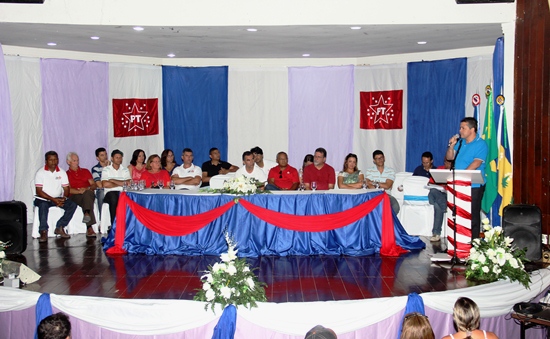 assembleia em prol do PT em Coité - alex da piatã - foto- raimundo mascarenhas