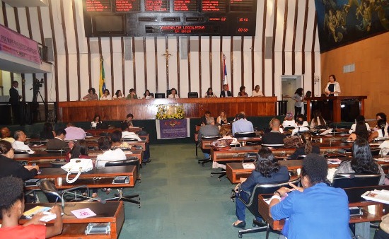 audiência na alba - 2