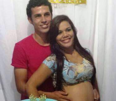 Colisão na BR 324 entre Crossfox e Carreta mata casal; mulher estava grávida de 7 meses
