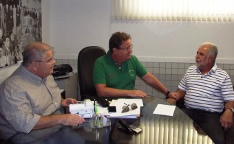 Visita do prefeito a Geddel Vieira Lima presidente do PMDB e seu irmão deputado federal Lúcio.