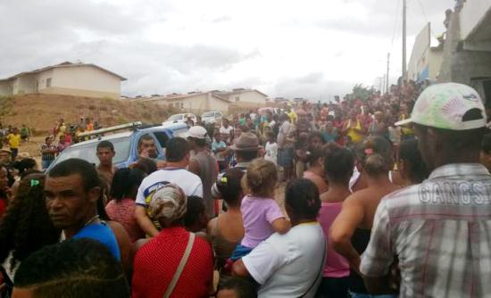 Homem é assassinado a tiros em Conjunto Habitacional