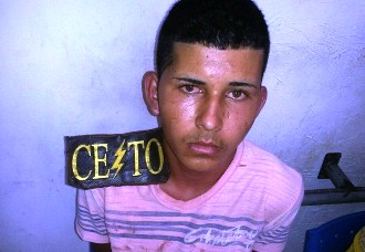 Policiais da CETO prendem jovem que estava cometendo assalto em Serrinha com arma de brinquedo