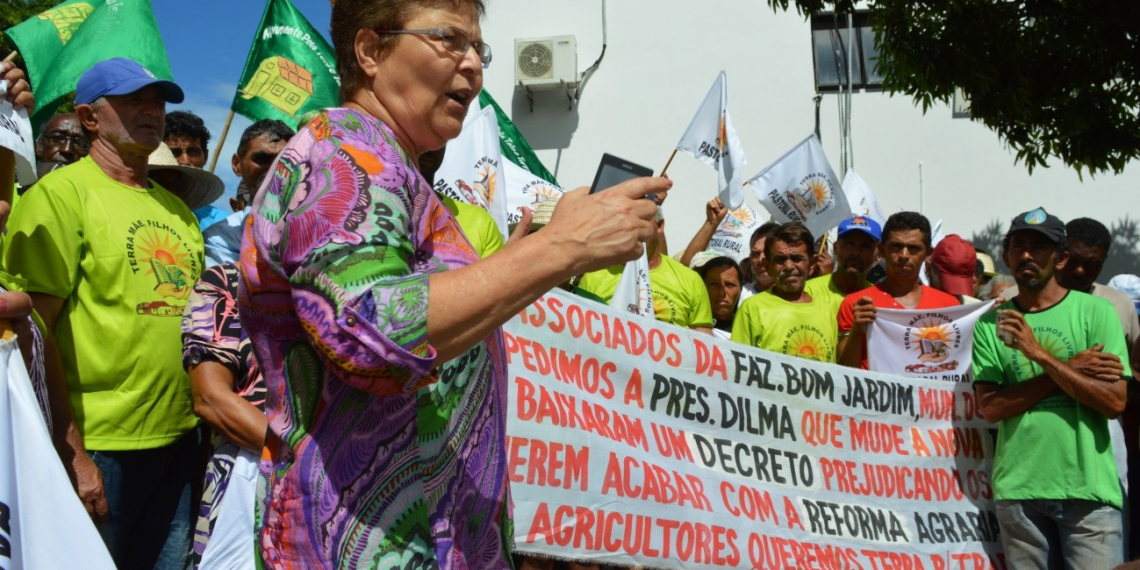 Deputada Fátima Nunes se junta a luta dos movimentos sociais