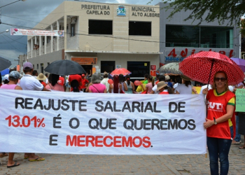 Professores aderem Paralisação Nacional e reivindicam Piso Salarial para toda classe do Município