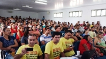 Professores  aderem à paralisação nacional