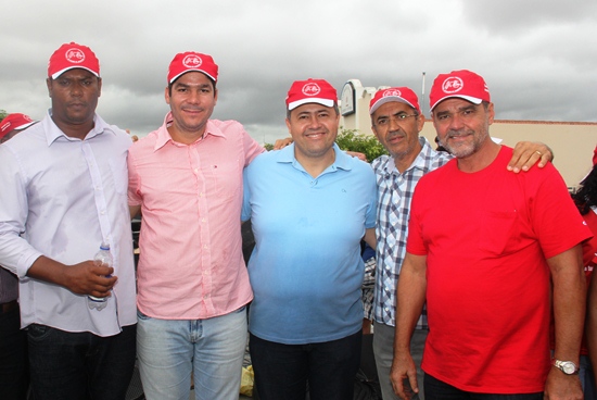 Riachão do Jacuípe: trabalhadores e Esporte Jacuipense são os homenageados no 1º de maio
