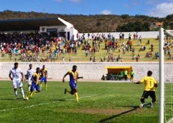 Segundona: Flu de Feira perde a primeira, mas se mentém na liderança