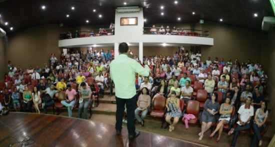 Coité: Durante “Encontro com o Prefeito” Assis divulga atrações do aniversário da cidade e Roteiro do Forró
