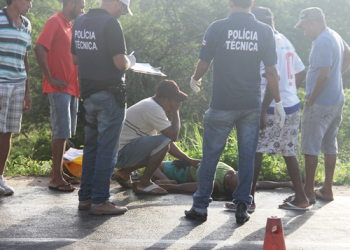 Homem morre atropelado por moto próximo as Casas Populares, em Coité
