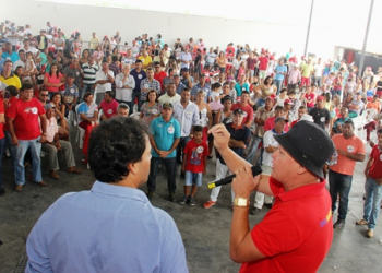 Frijacuípe organiza café da manhã para funcionários e colaboradores, e diretor é aclamado pré-candidato a prefeito em 2016