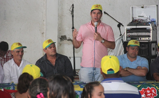 claudio visita Retirolândia na posse da nova diretoria - 3- foto- raimundo mascarenhas