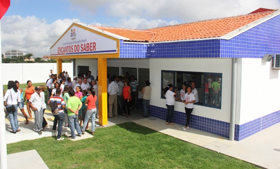 inauguração de escola em valente - foto- raimundo mascarenhas