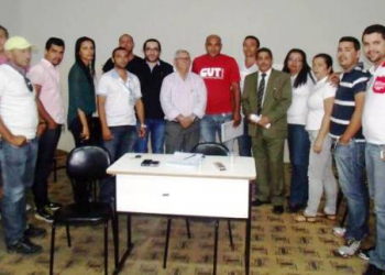 Prefeito recebe sindicalistas e duarante reunião promete apresentar soluções em até 30 dias