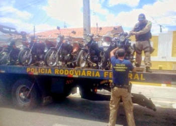 Policia Rodoviária Federal (PRF) faz mega-operação na cidade de Riachão do Jacuípe