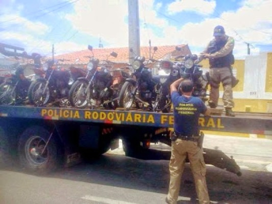 Policia Rodoviária Federal (PRF) faz mega-operação na cidade de Riachão do Jacuípe