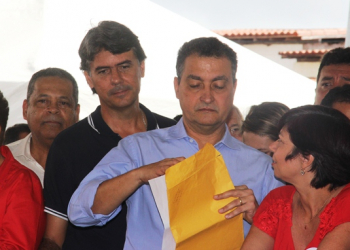 Poucas e boas da visita de Rui Costa a Valente para entregar importantes benefícios