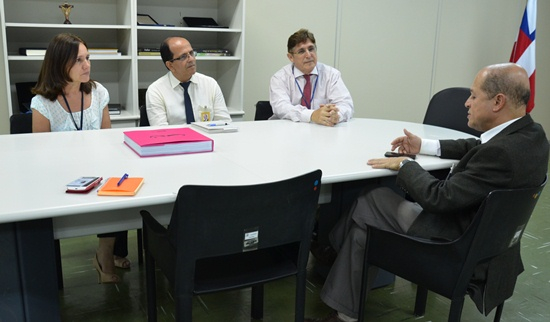 Sede dos Correios em Alagoinhas será modernizada, anuncia Joseildo