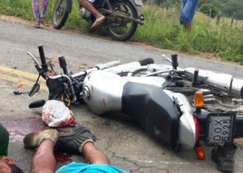 Queimadas  – Acidente envolvendo moto e caminhão deixa um morto e outro gravemente ferido na BA 120
