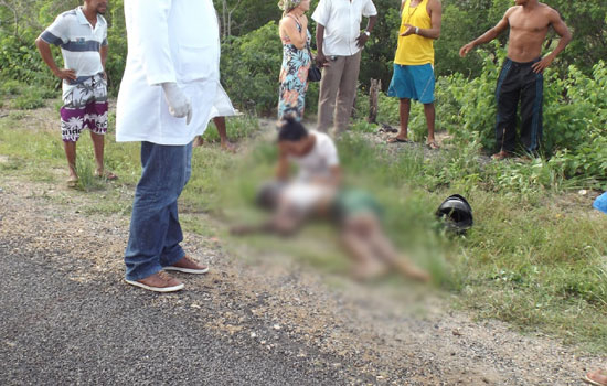 Riachão do Jacuípe – Motociclista morre e carona fica ferida em acidente na BR 324