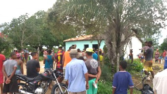 Criança de 1 ano morre após ser atropelada por van escolar em Serrinha